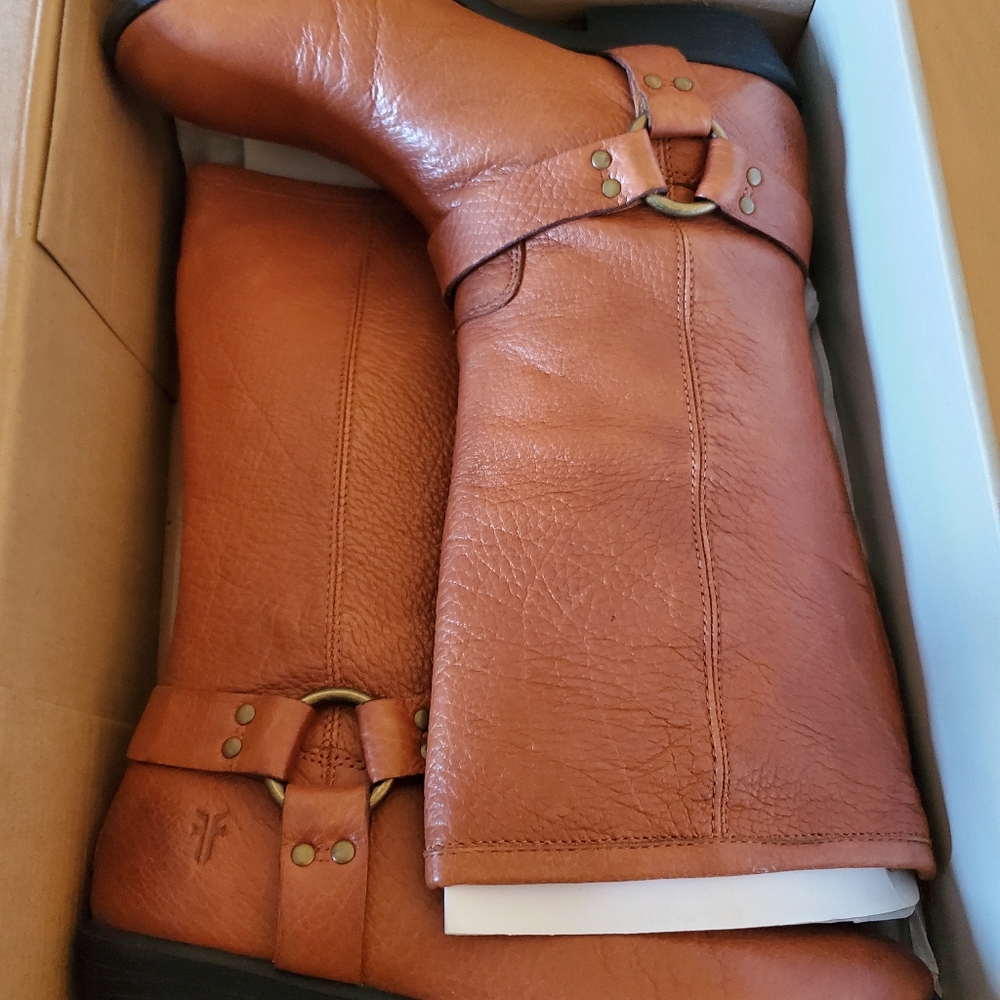 FRYE BOOTS WHISKEY - Picture 2 of 4